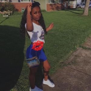 Meet your Posher, Donya